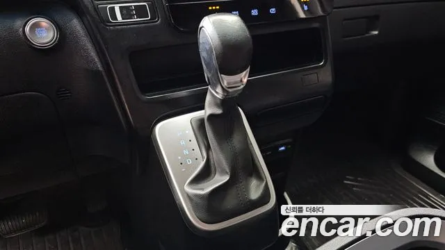 Hyundai Staria Staria Карго 5 мест — Фото автомобиля 8