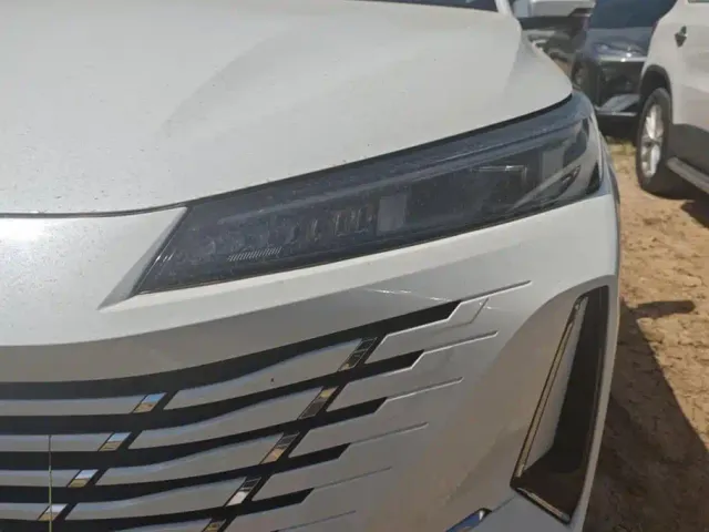 Changan Eado — Фото автомобиля 5