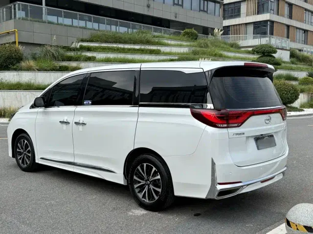 GAC Trumpchi M8 — Фото автомобиля 6