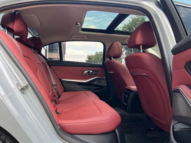 BMW 3 Series — Фото автомобиля 12