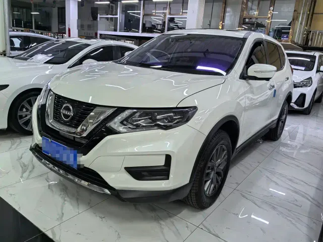 Фотография автомобиля — Nissan X-Trail