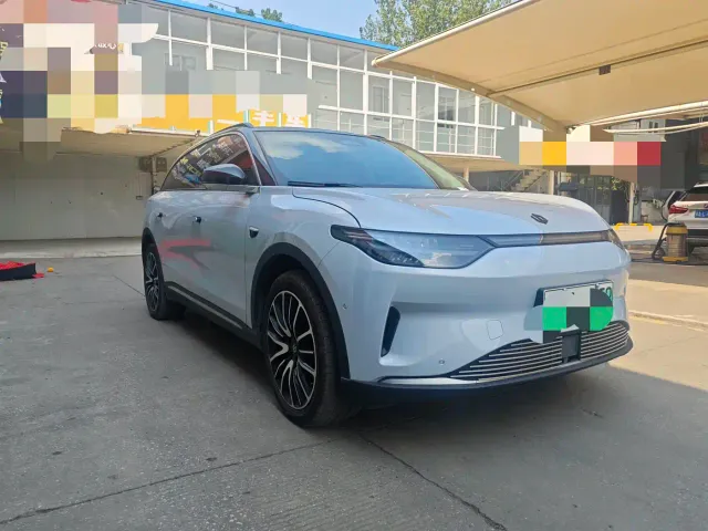 Leapmotor C11 — Фото автомобиля 3