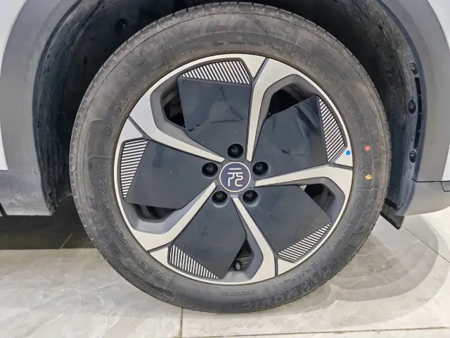 BYD Yuan PLUS — Фото автомобиля 12