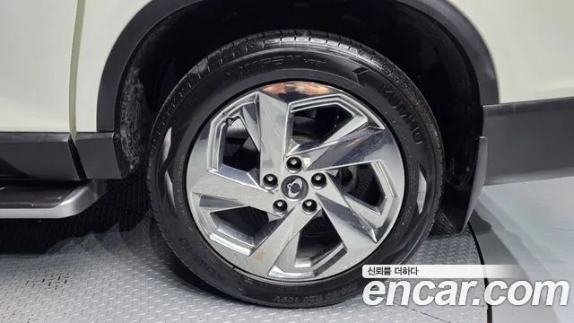 KG_Mobility_Ssangyong Rexton Новый Rexton Sport Дизель 2.2 4WD — Фото автомобиля 18