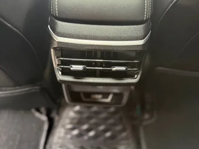 Geely Emgrand — Фото автомобиля 16