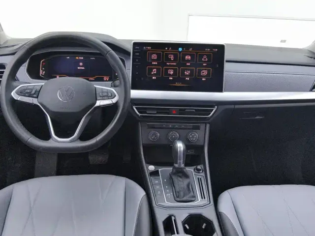Volkswagen Lavida — Фото автомобиля 12