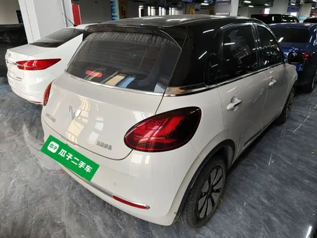 Wuling Bingo — Фото автомобиля 6