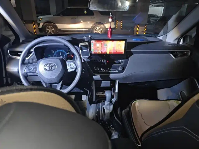 Toyota Corolla Cross — Фото автомобиля 12