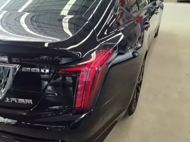 Cadillac CT5 — Фото автомобиля 7