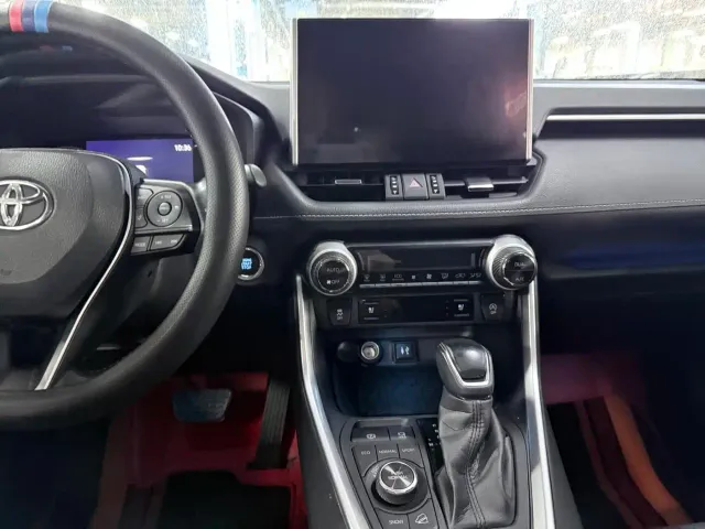Toyota Wildlander — Фото автомобиля 14