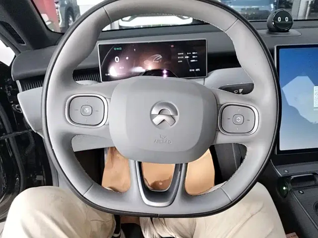 Nio ET5 Touring — Фото автомобиля 10