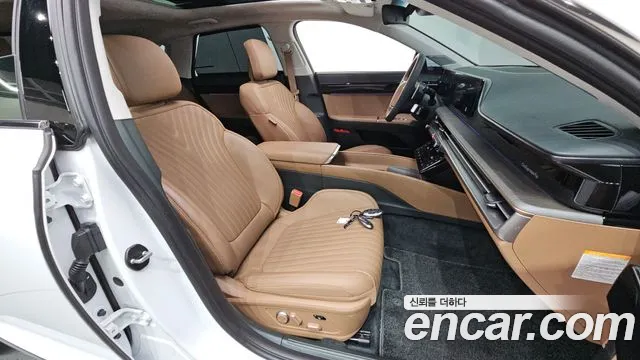 Hyundai Grandeur GN7 — Фото автомобиля 18