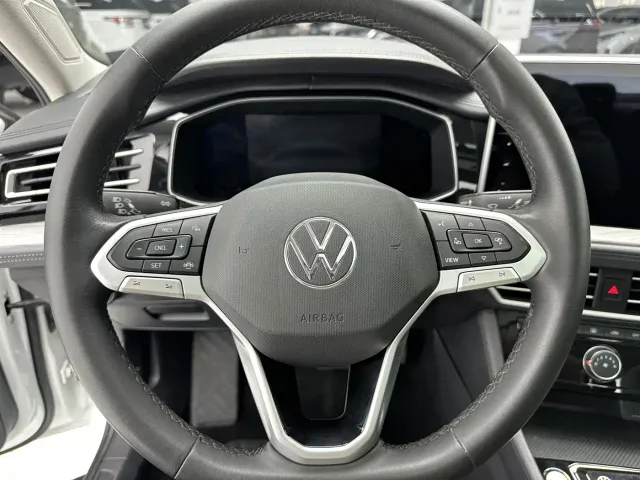 Volkswagen Sagitar — Фото автомобиля 18