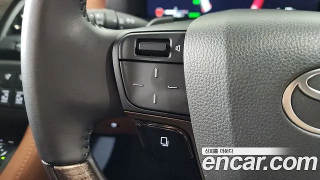 Toyota Alphard — Фото автомобиля 13
