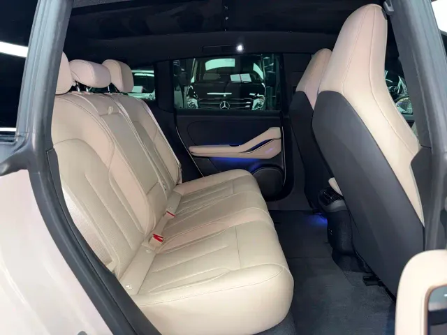 Nio ET5 Touring — Фото автомобиля 11