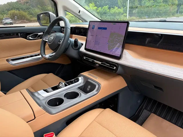 GAC Trumpchi E8 — Фото автомобиля 10