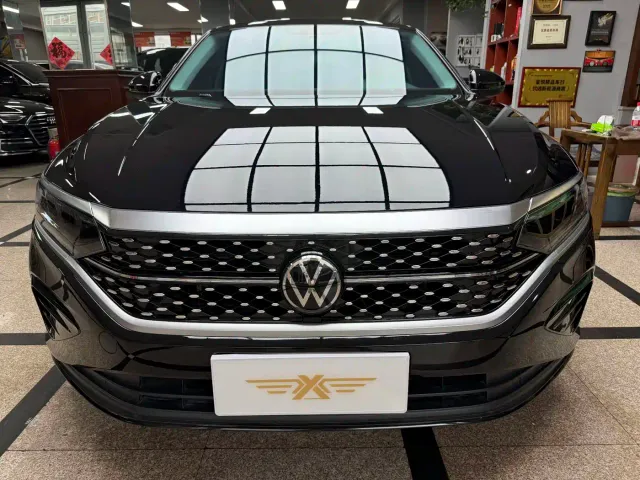 Volkswagen Passat — Фото автомобиля 2