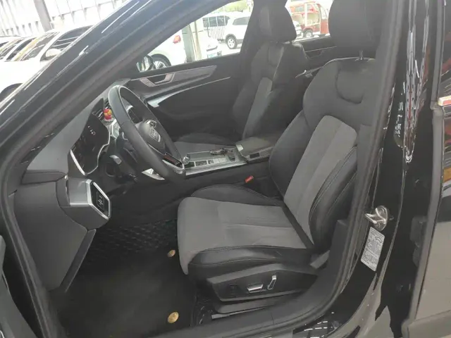Audi A6L — Фото автомобиля 10