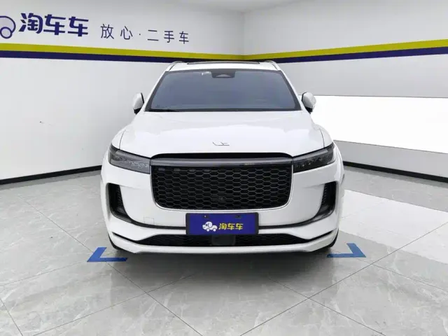 Li Auto ONE — Фото автомобиля 2