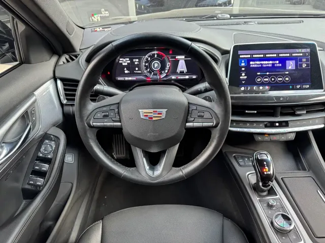 Cadillac CT5 — Фото автомобиля 6