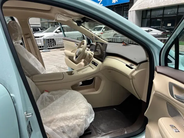 Shangjie SUV — Фото автомобиля 9