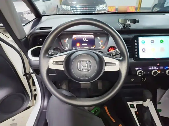 Honda Fit — Фото автомобиля 10