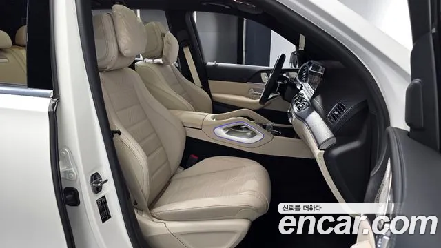 Mercedes-Benz GLS-Class — Фото автомобиля 20
