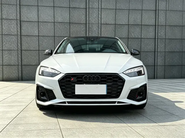 Audi Audi A5 (Import) 2022 Sportback 45 TFSI quattro Premium Dynamic — Фото автомобиля 3