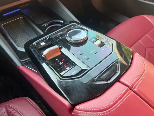 BMW 5 Series — Фото автомобиля 4