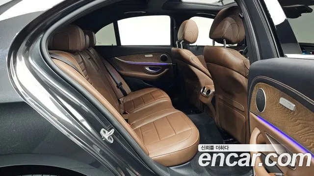 Mercedes-Benz E-Class W213 — Фото автомобиля 17