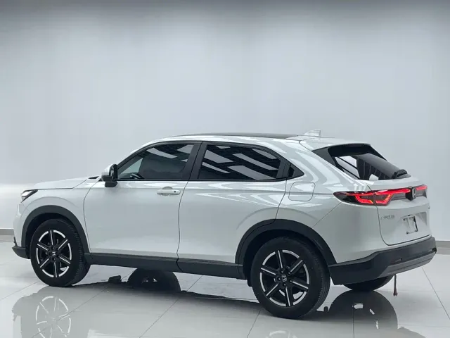 Honda Vezel — Фото автомобиля 3