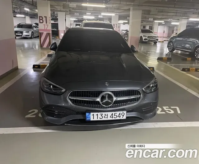 Фотография автомобиля — Mercedes-Benz C-Class W206