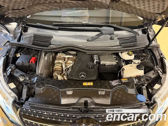 Mercedes-Benz V-Class — Фото автомобиля 6
