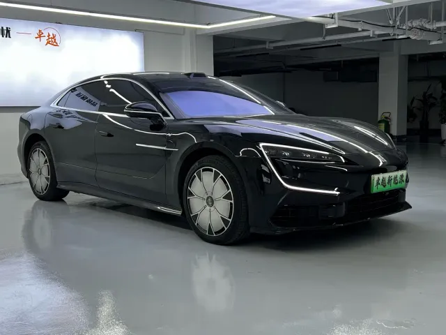 BYD U7 — Фото автомобиля 3