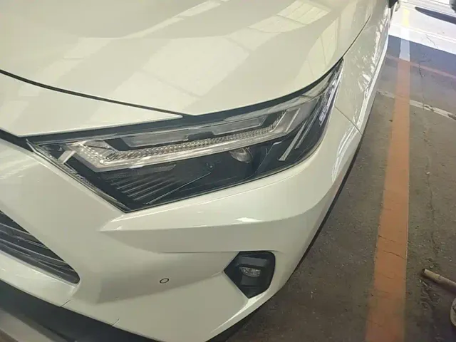 Toyota RAV4 — Фото автомобиля 23