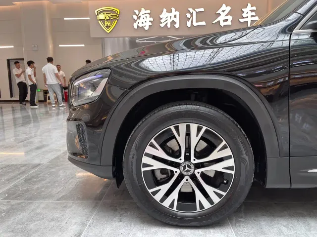 Mercedes-Benz GLB-Class — Фото автомобиля 16