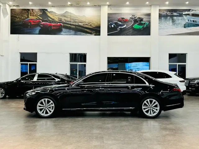 Mercedes-Benz S-Class — Фото автомобиля 3