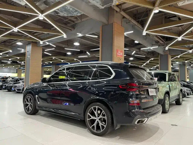 BMW X5 — Фото автомобиля 14