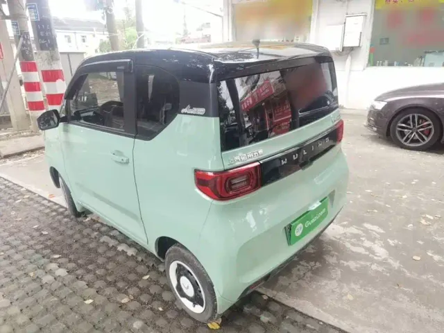 Wuling Hongguang Mini EV — Фото автомобиля 4