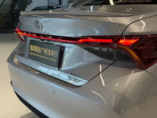Toyota Avalon 2024 Model Hybrid 2.5L XLE Prestige Edition — Фото автомобиля 7