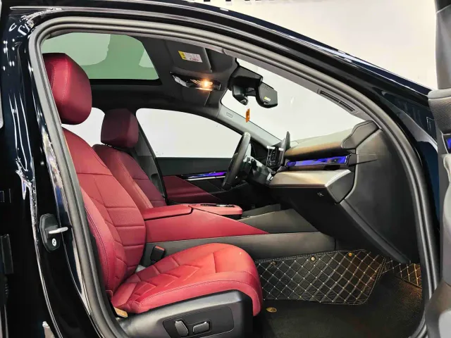 BMW 5 Series — Фото автомобиля 30