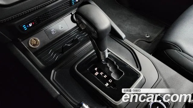 KG_Mobility_Ssangyong Rexton Новый Rexton Sport Khan Дизель 2.2 4WD — Фото автомобиля 8