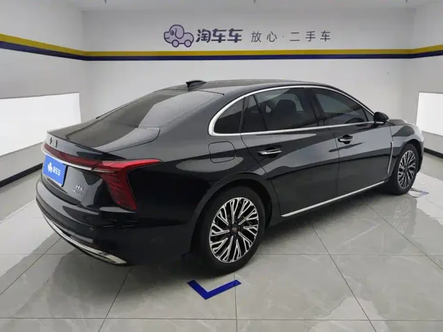 Hongqi H5 — Фото автомобиля 3