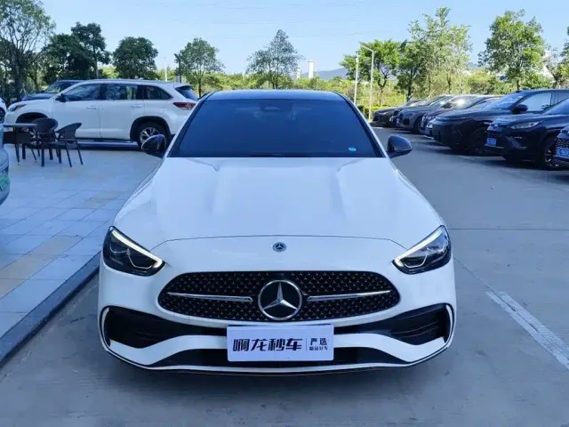 Mercedes-Benz C-Class — Фото автомобиля 2