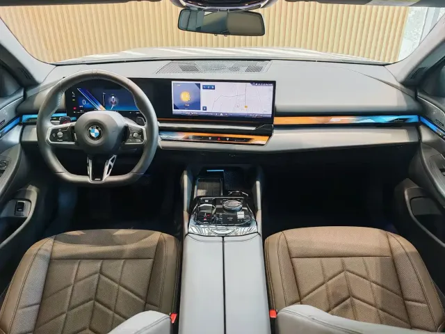 BMW 5 Series — Фото автомобиля 22
