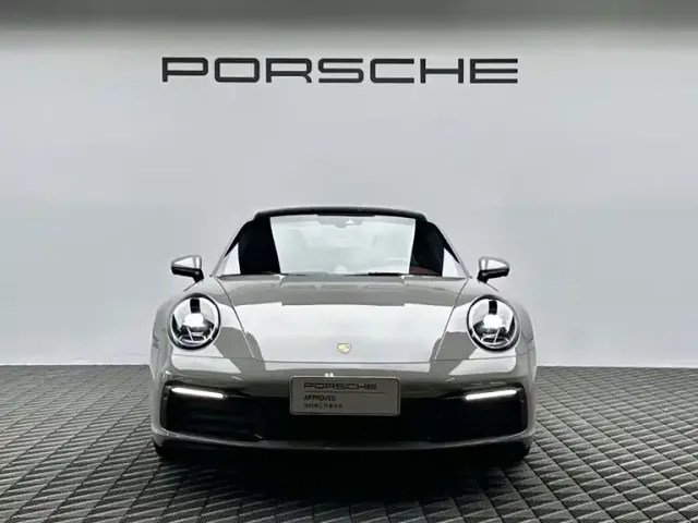 Porsche 911 — Фото автомобиля 2