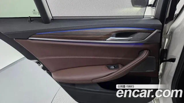 BMW 5 Series G30 — Фото автомобиля 14