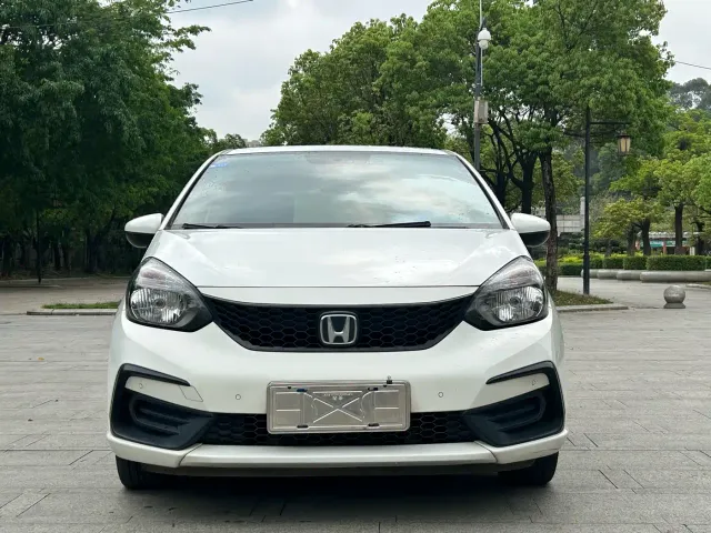 Honda Fit — Фото автомобиля 2