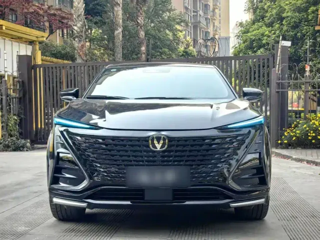 Changan UNI-T — Фото автомобиля 21
