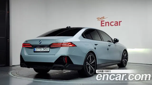 BMW 5-Series 5 серия (G60) 530i xDrive M Sport — Фото автомобиля 2